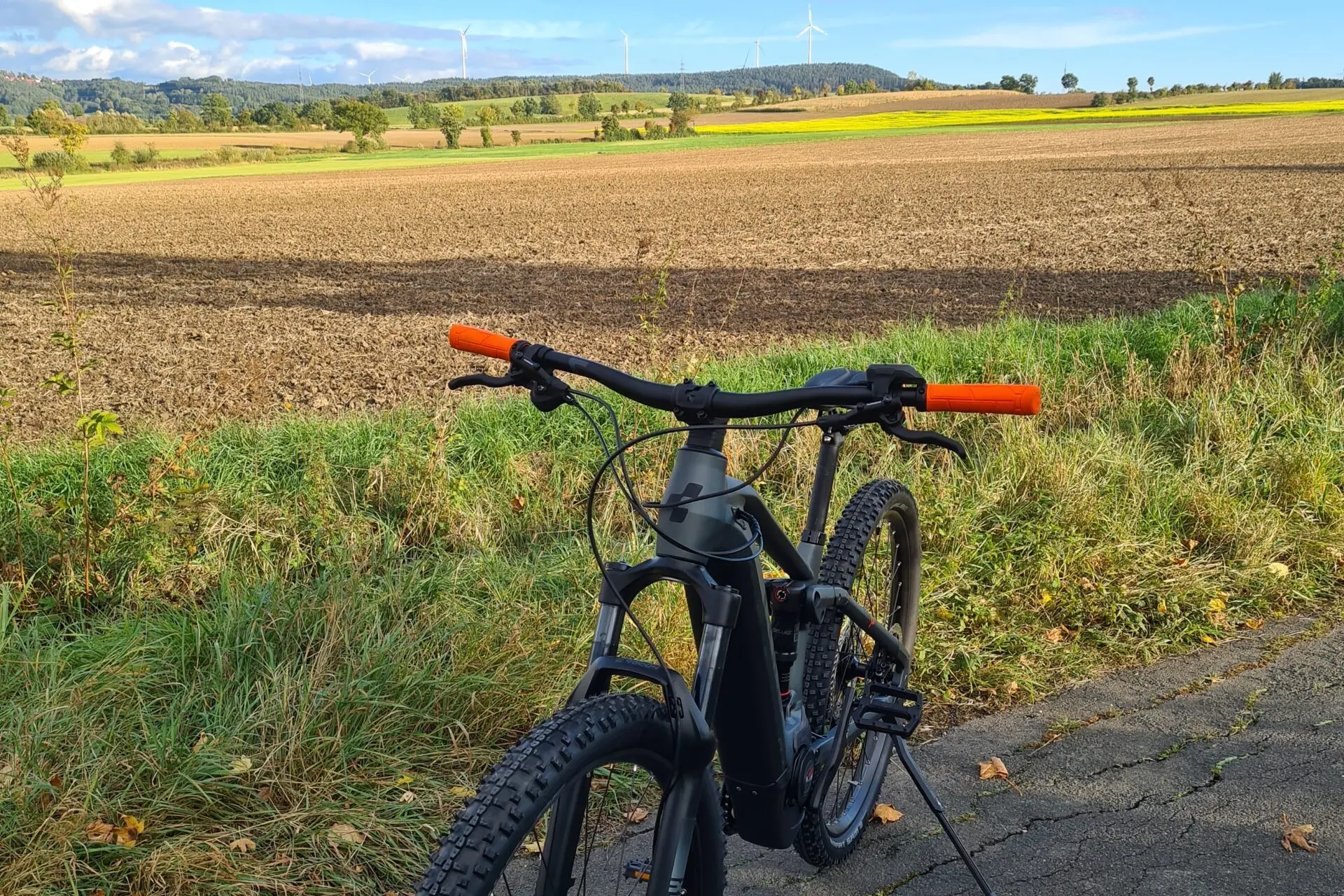 E-Bike von Frankenwald Bikes auf einem Weg in der Region